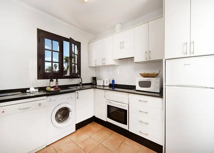 Flamingo By ヴィラ